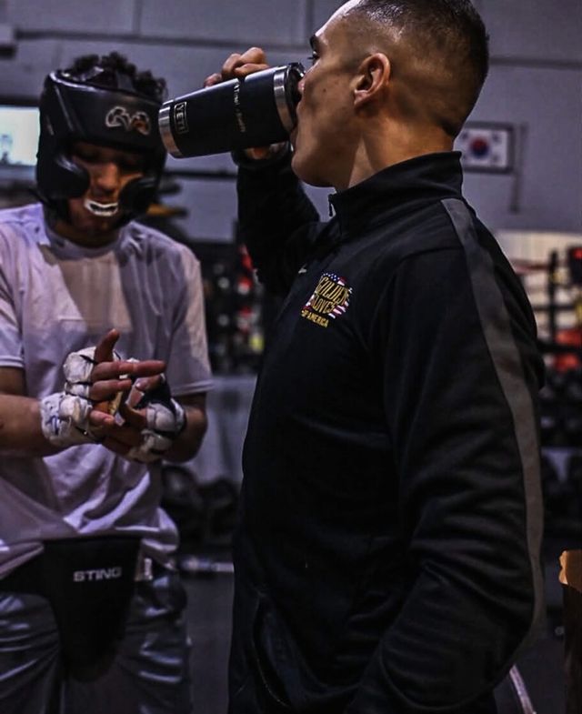 Fighters between rounds